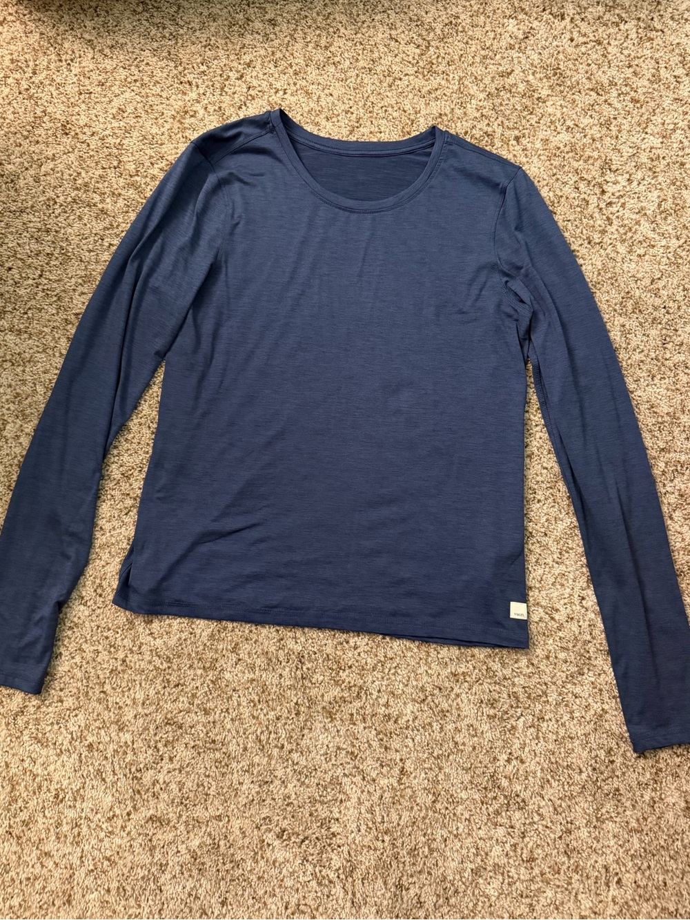 Vuori Womens Long Sleeve XL